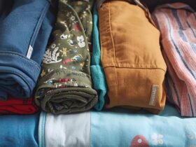 how to roll clothes for packing