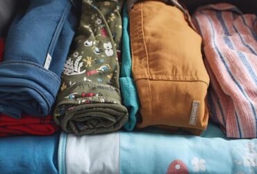 how to roll clothes for packing